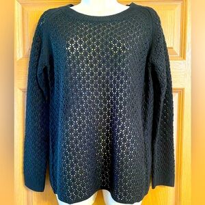 NWT Jessica Simpson beautiful unique knit black sweater. Sz. Medium